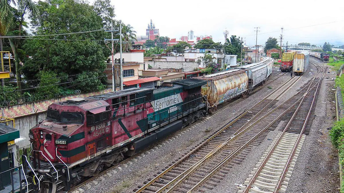 vias del tren en Mexico